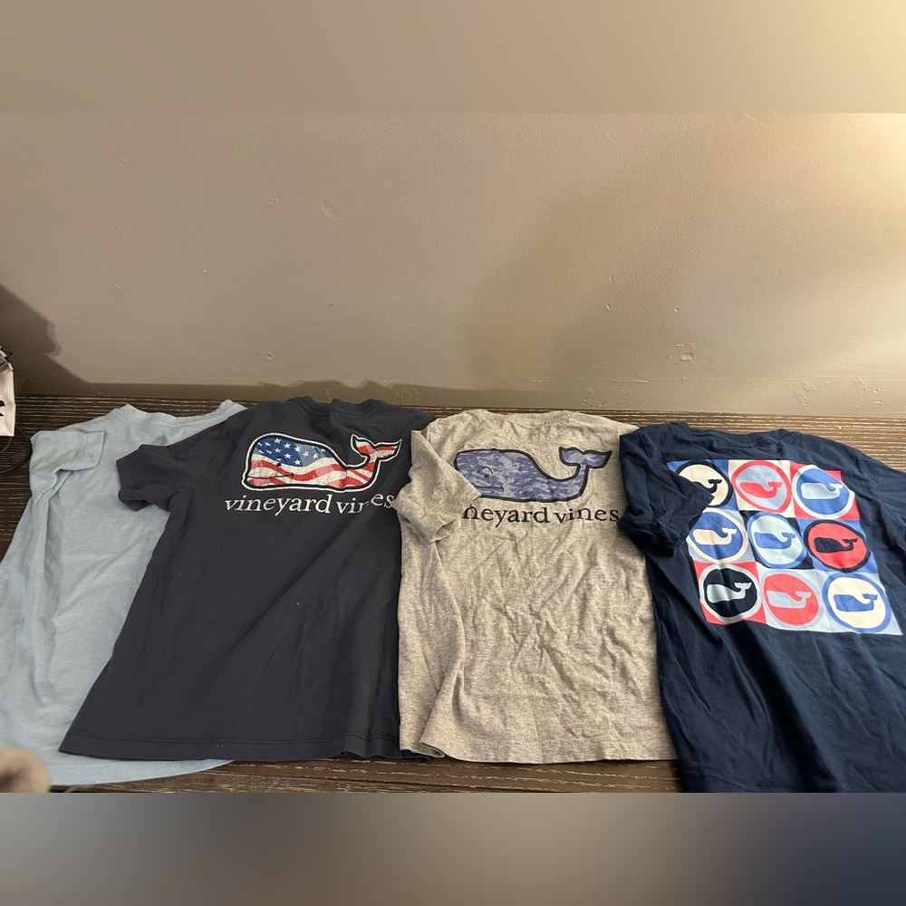 Vineyard Vines T-shirt lot